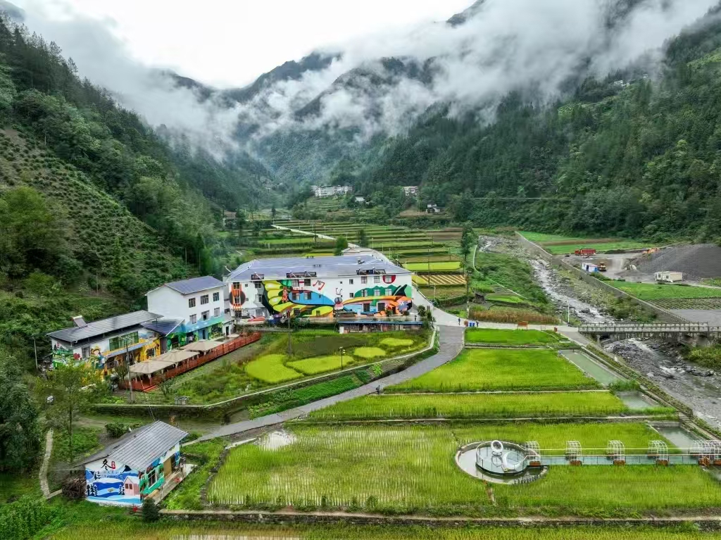 一场夜市增收3000元、卖矿泉水年入5万元…… 重庆这三个山村摸索出“生意经”2.jpg