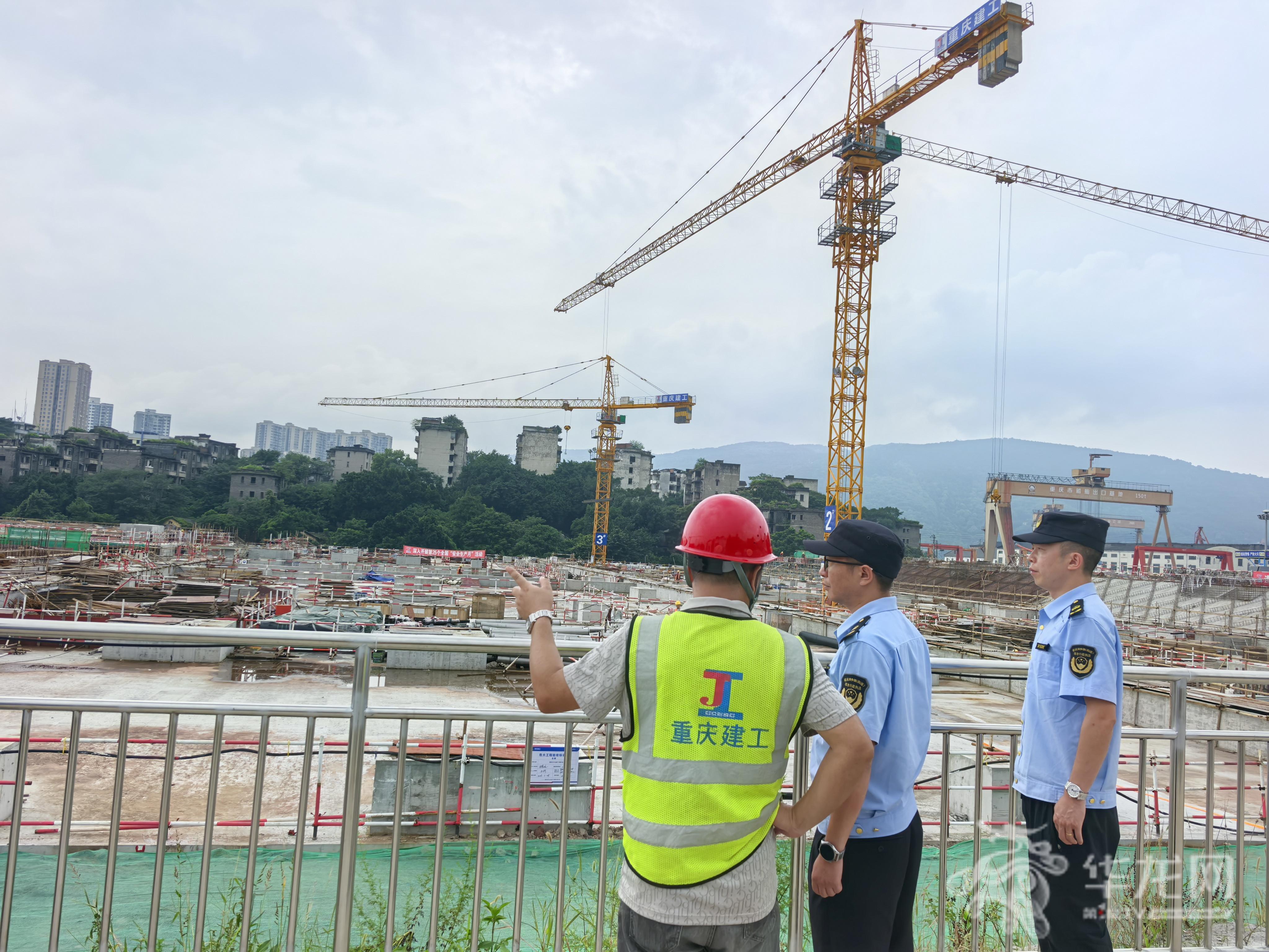秒级预警+闭环处置 两江新区探索全链条数字化治气守护“重庆蓝”2.jpg
