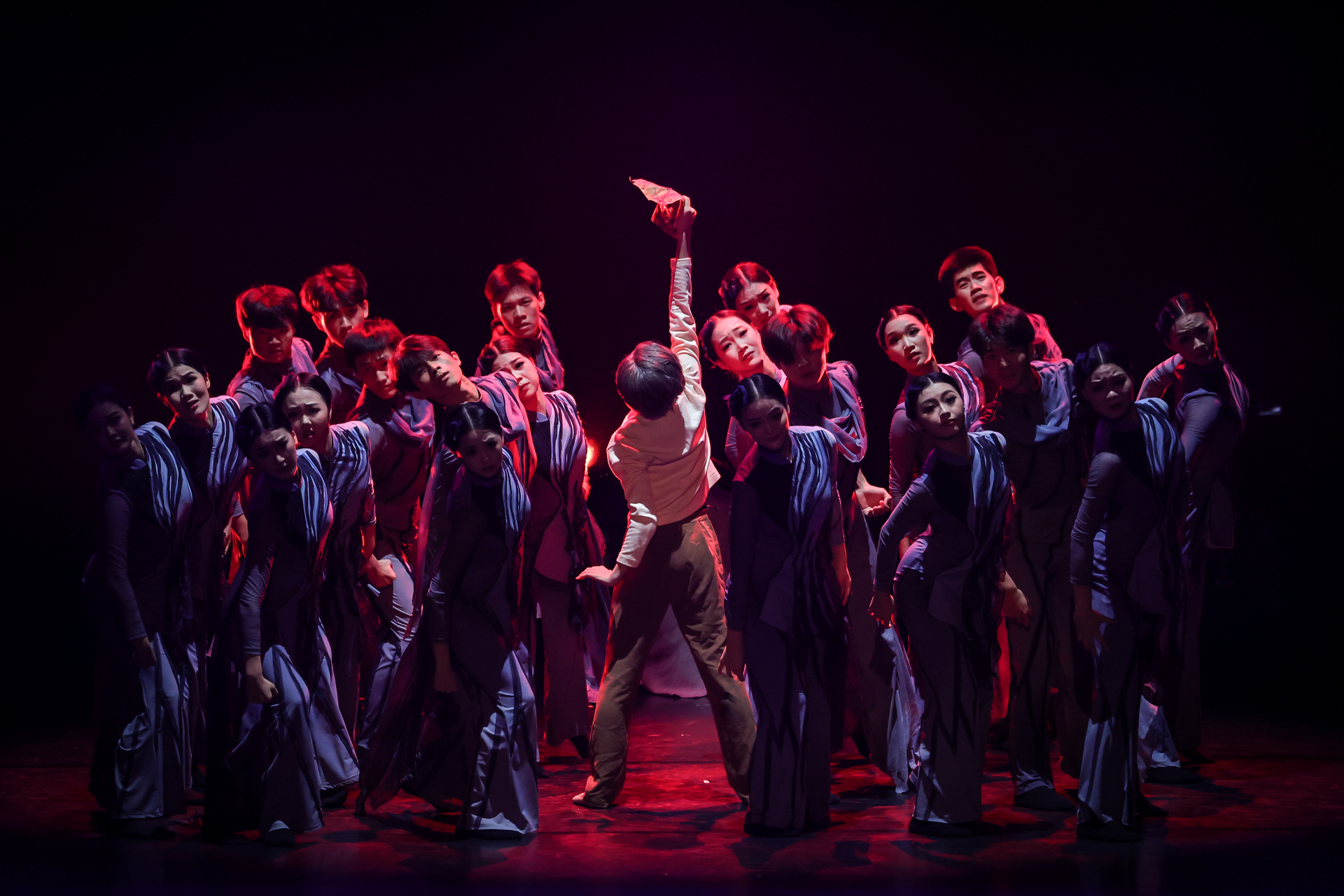 第八届重庆市舞蹈比赛决赛落幕 41件“渝字号”舞蹈精品精彩亮相5.jpg