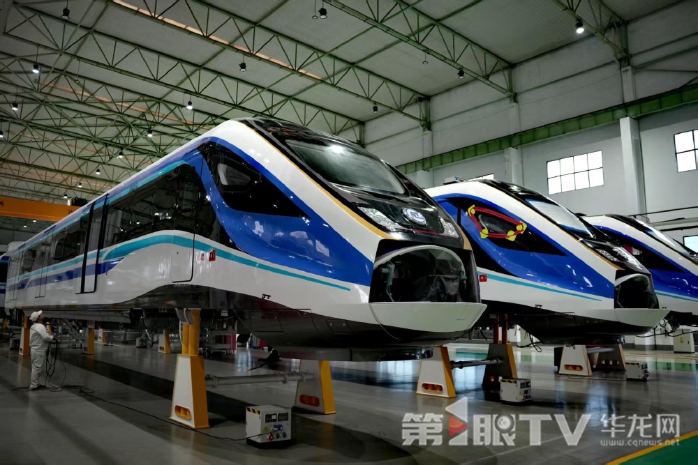 重庆15号线新车进入批量生产 轨道全产业链冲刺一季度“开门红”1.jpg