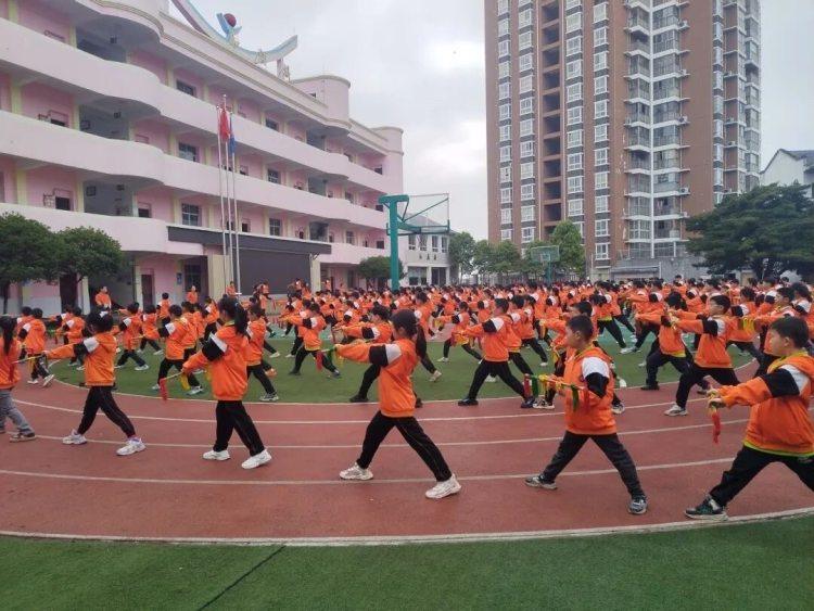 每天两小时体育活动 重庆中小学落实得如何了?5.jpg